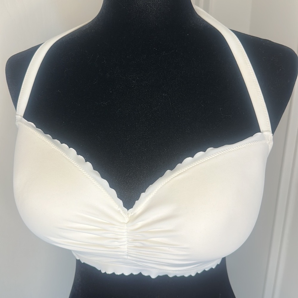 Three bikini tops - Picture 9 of 11